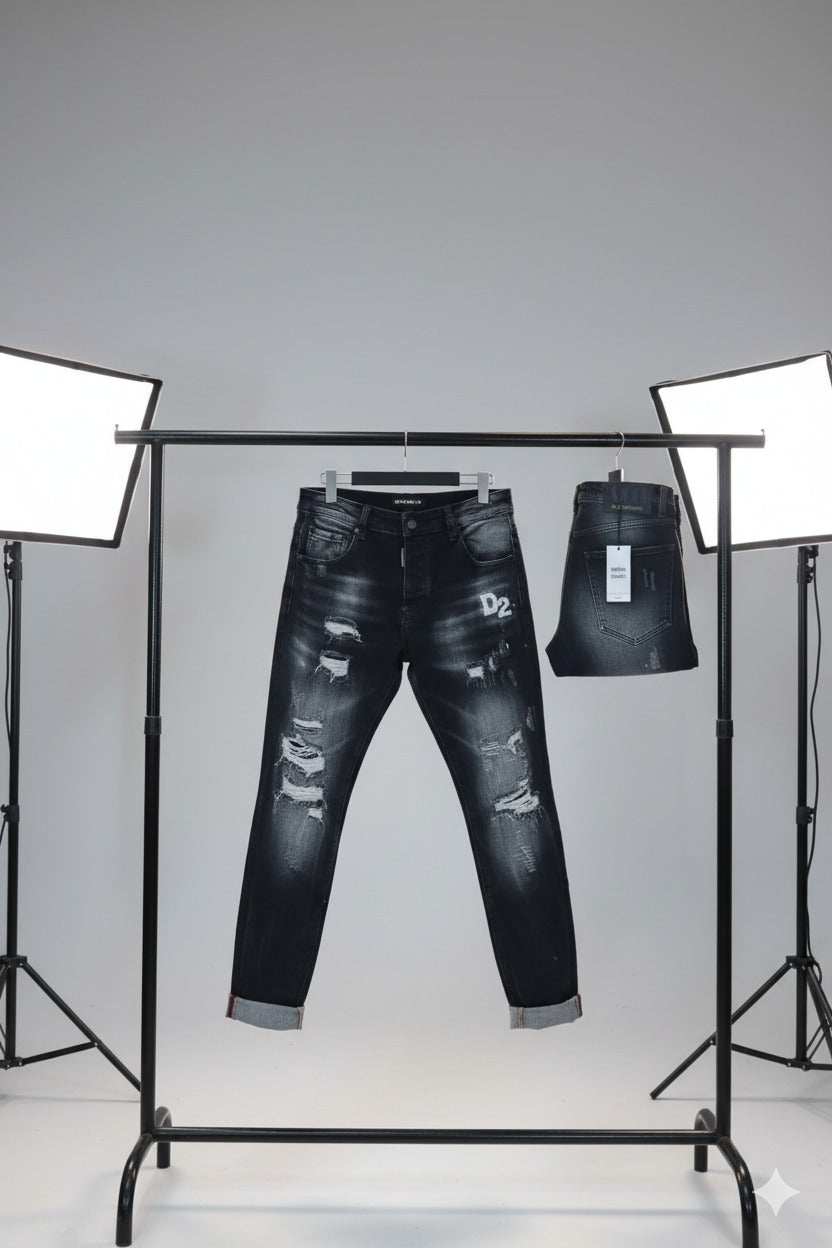 Jean Negro con Desgastes y Corte Slim Fit