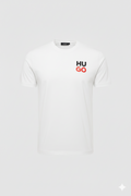 Camiseta Blanca Hombre – Estilo Gráfico Moderno