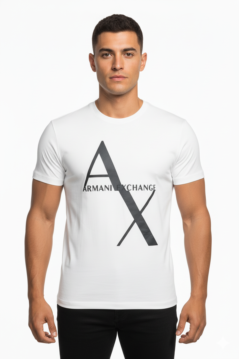 Camiseta blanca con diseño gráfico frontal