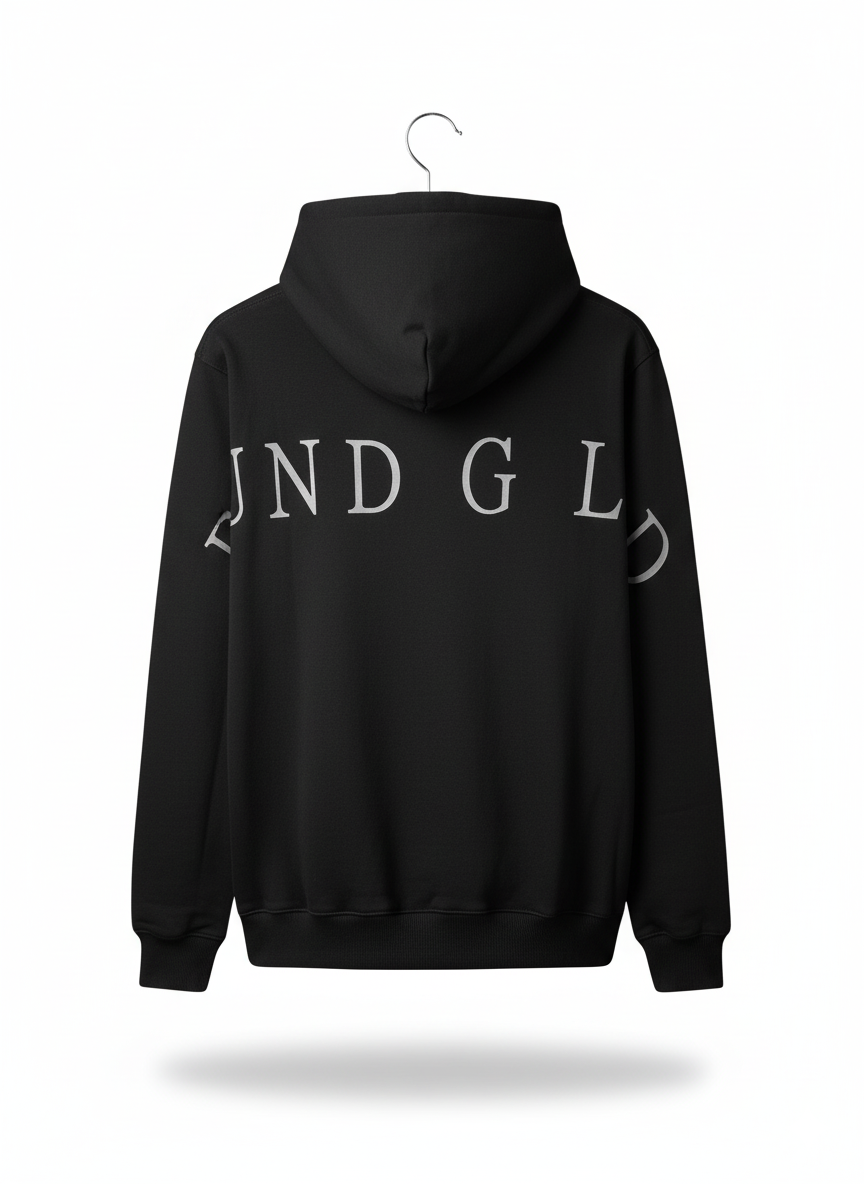 Buzo Negro Oversize con Diseño Minimalista – Estilo Urbano Contemporáneo