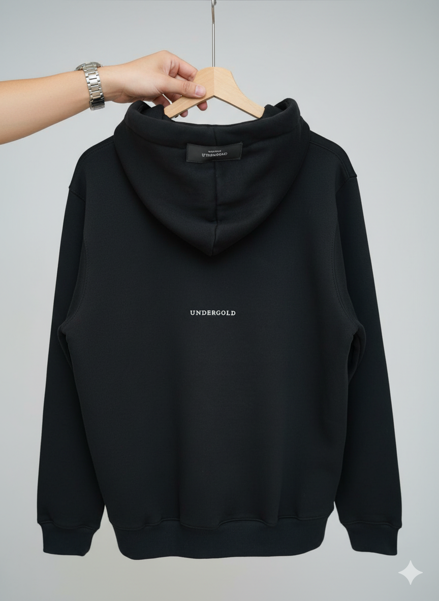 Buzo Negro Clásico con Detalle Bordado – Estilo Minimalista y Premium