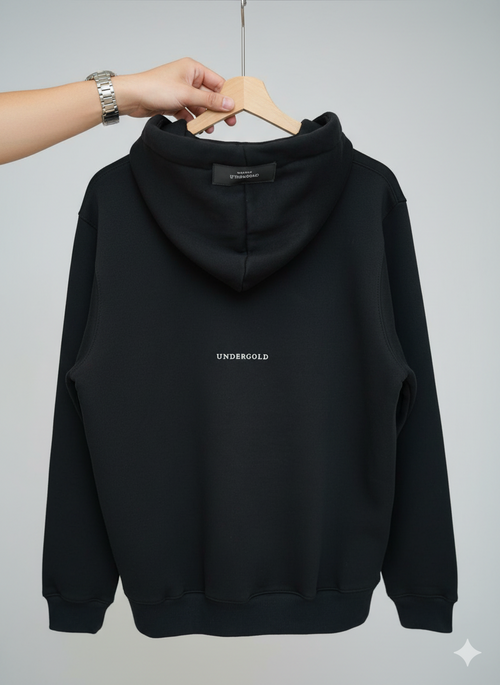 Buzo Negro Clásico con Detalle Bordado – Estilo Minimalista y Premium