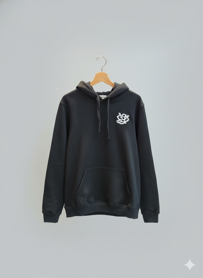 Buzo Negro Clásico con Detalle Bordado – Estilo Minimalista y Premium