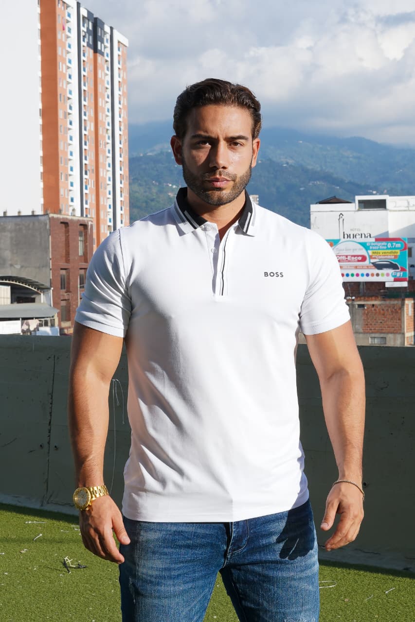 POLO BLANCO BOSS CON CUELLO EN CONTRASTE
