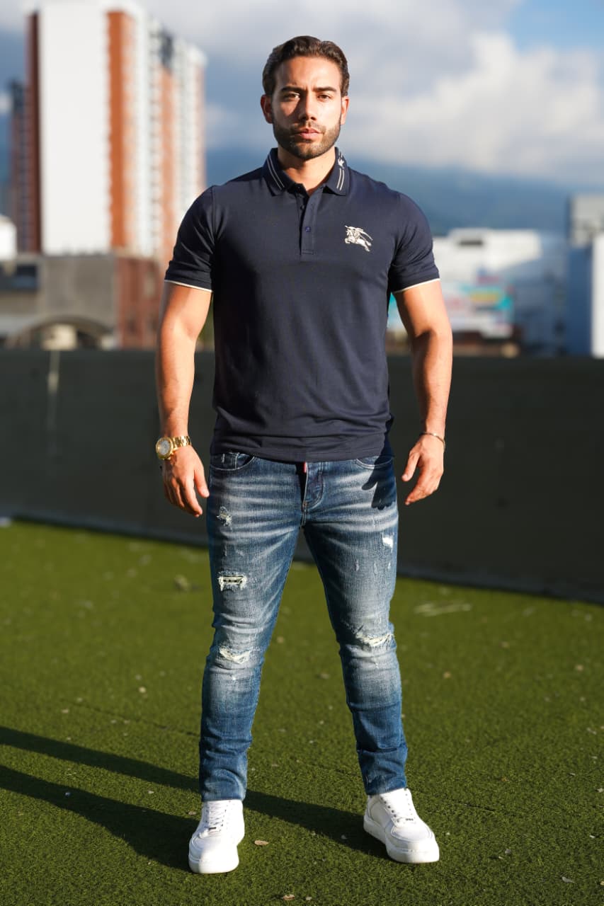 POLO AZUL OSCURO CON CABALLO
