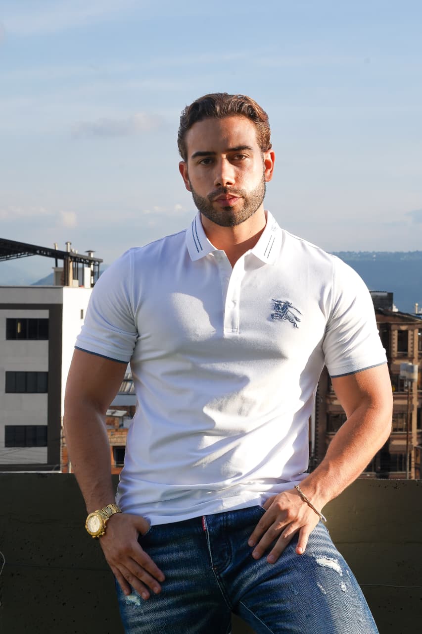 POLO BLANCO CON CABALLO BURBERRY BORDADO