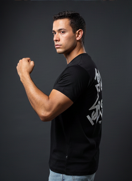 CAMISETA NEGRA HORMA REGULAR